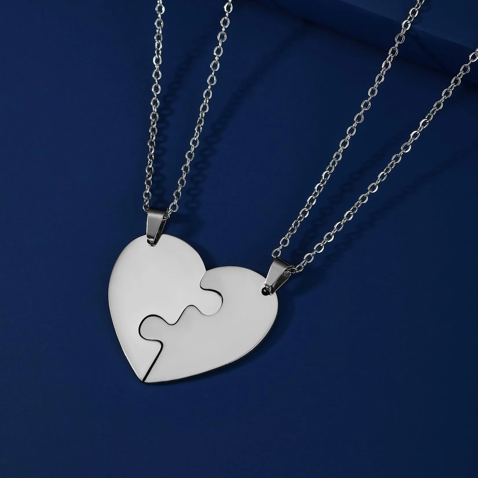 EUEAVAN Collana con cuore spezzato Ciondolo della migliore amica BFF Foever Due mezzi cuori Collana con cuore abbinato Gioielli di coppia Regalo di San Valentino (argento) - immagine 3