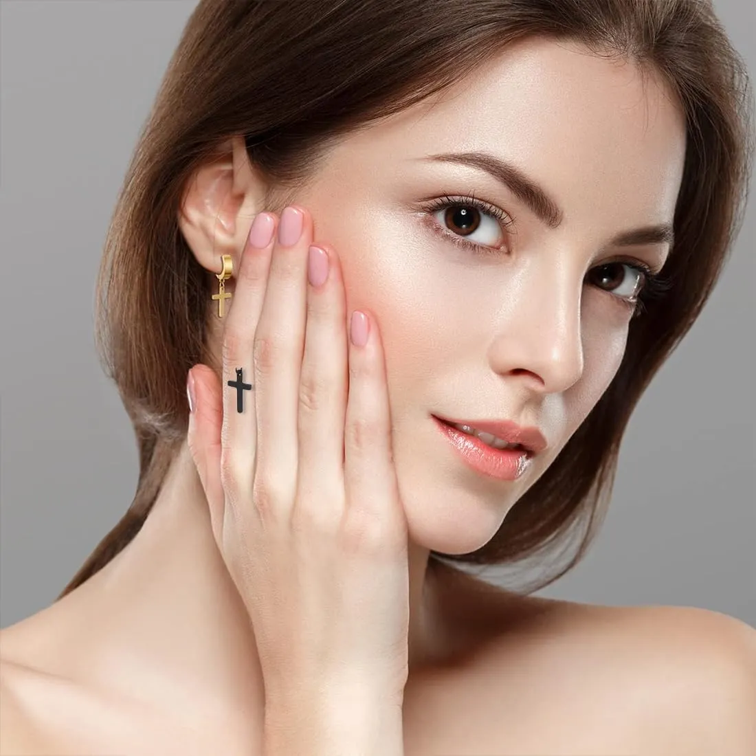 AFCJLTO 2 paia di orecchini a cerchio a forma di croce, in acciaio inox, orecchini a croce, orecchini classici con crocifisso, per uomo e donna (oro, argento) - immagine 6
