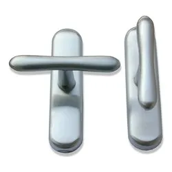 Maniglia finestra martellina su placca UNO Cromo satinato 55796400003 - immagine 1