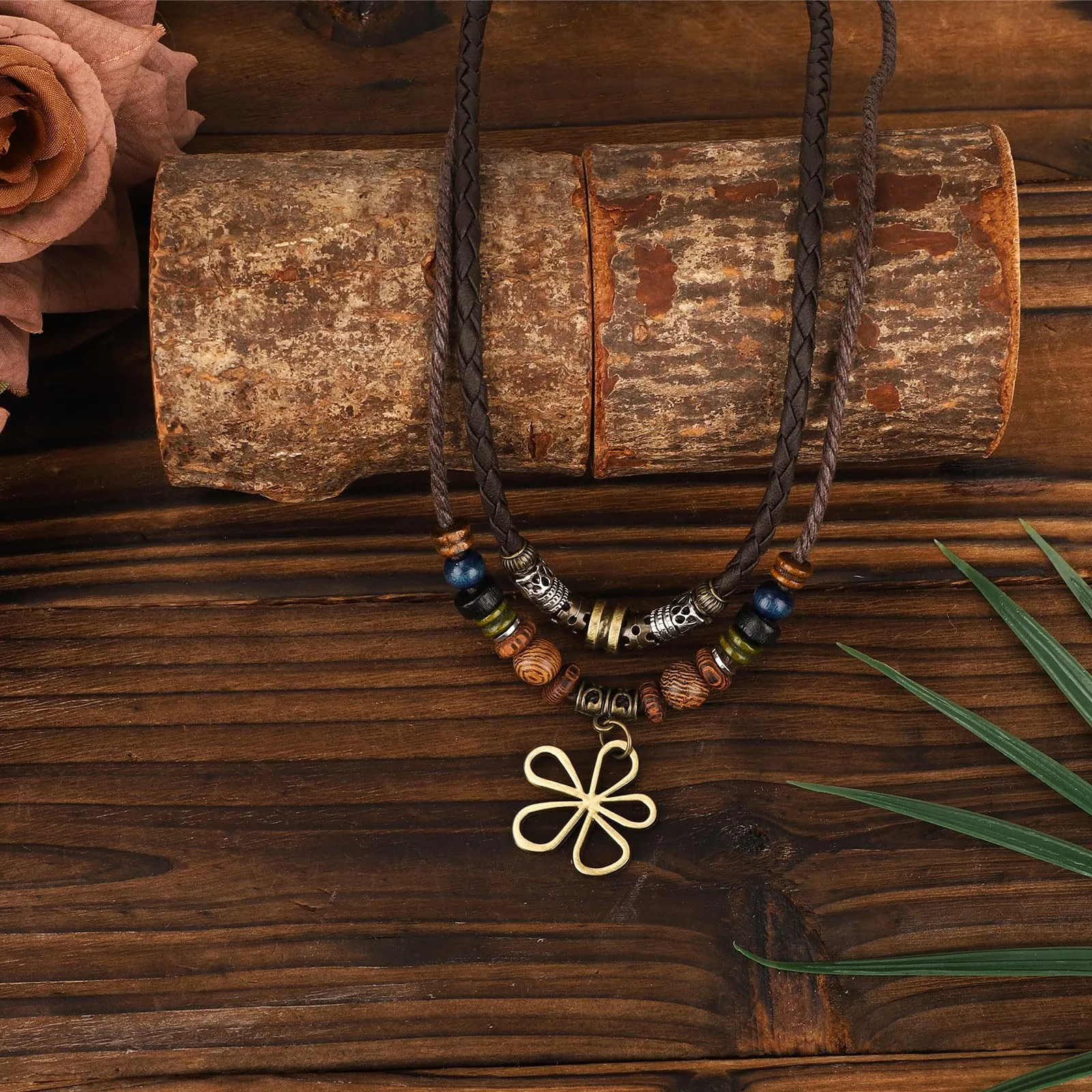 Mikovivi Collana Perline di Legno a Strati Boho, Collana con Ciondolo a Forma di Fiore Cavo Hippie Bohémien Gioielli in Stile Etnico Tribale Vintage Accessori per Donne e Uomini - immagine 4