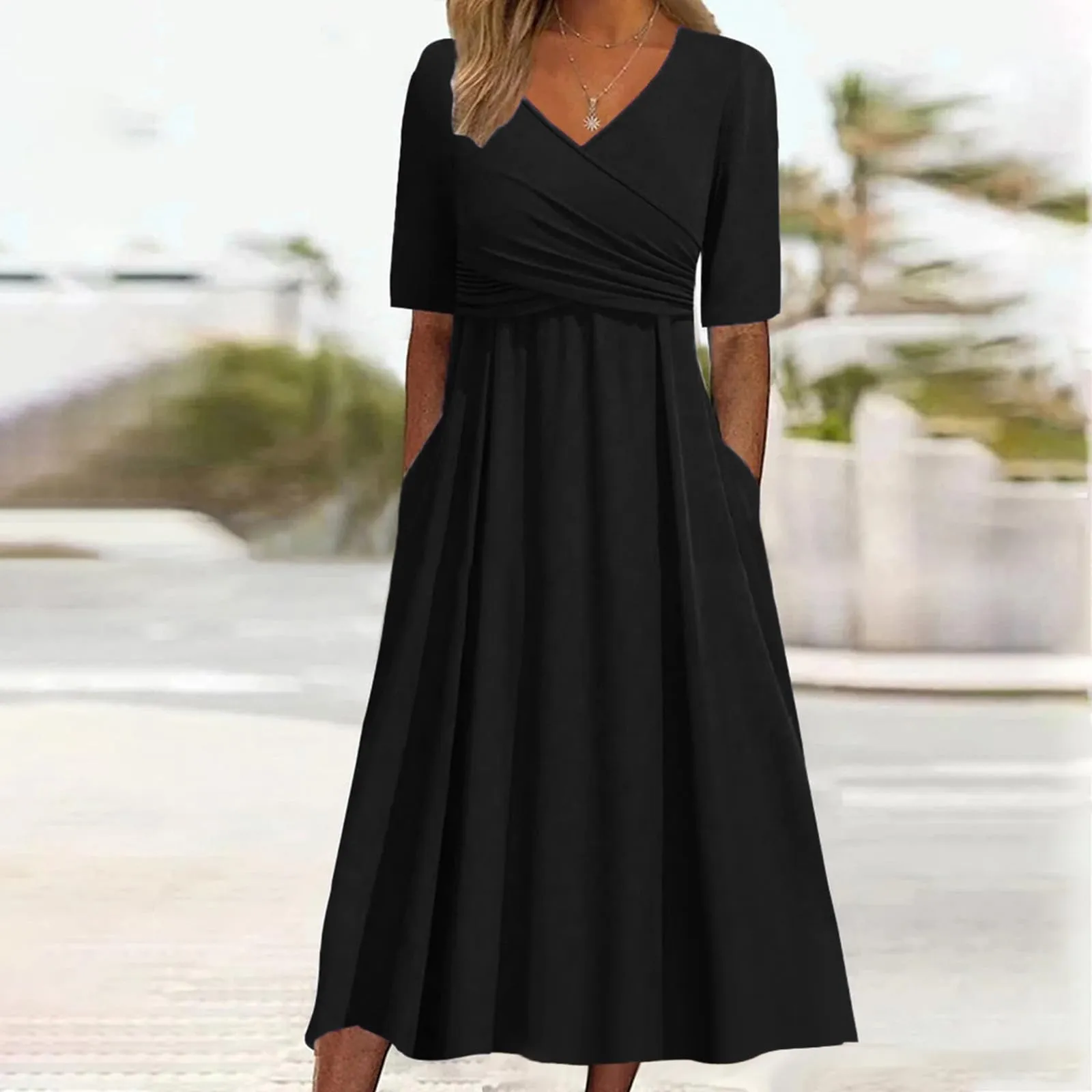 Abiti estivi da donna UK con scollo a V pieghettato abito casual vestibilità ampia manica corta spiaggia gonna lunga fluida abiti larghi abito estivo da donna, Nero , M - immagine 2