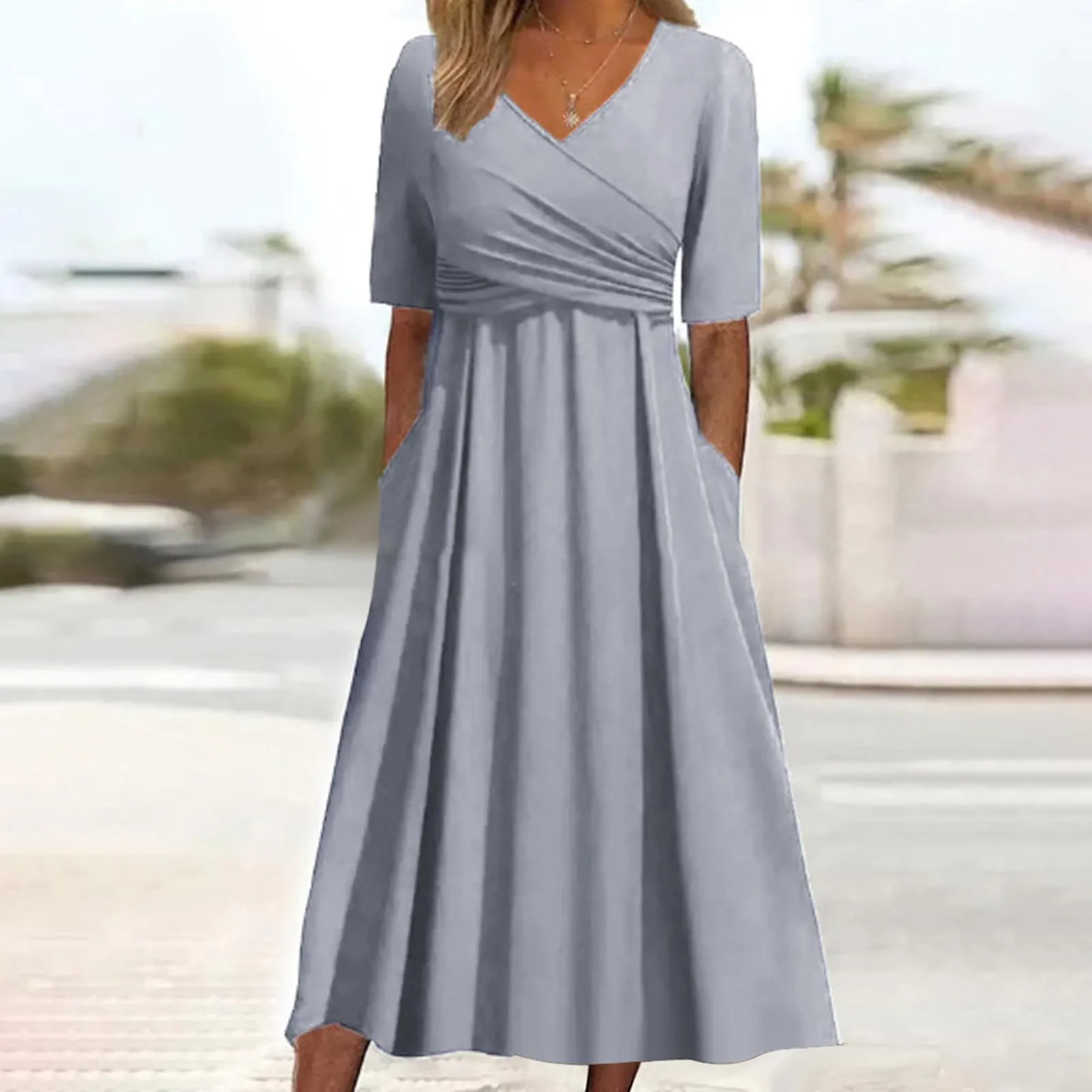 Abiti estivi da donna UK con scollo a V pieghettato abito casual vestibilità ampia manica corta spiaggia gonna lunga fluida abiti larghi abito estivo da donna, Grigio, M - immagine 2