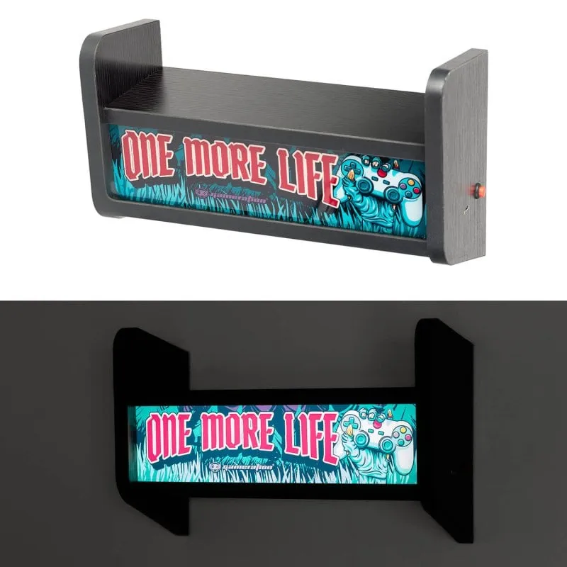 Lampada da tavolo Erik Arcade in MDF/acrilico, batteria da 2000 mAh, mensola USB-C da 34 cm - immagine 1