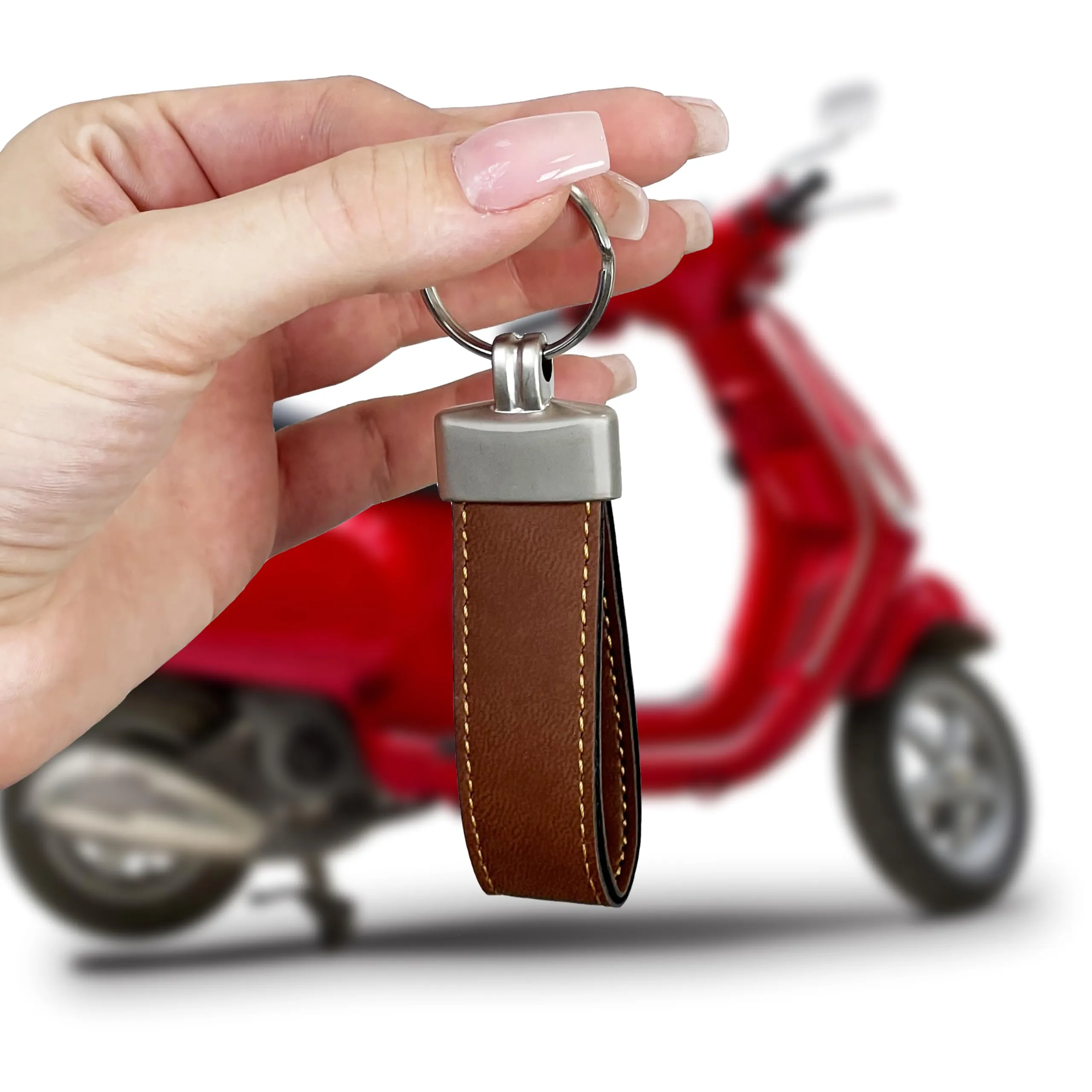 pubblimania Portachiavi in ecopelle marrone elegante con anello Made in Italy. Utile chiavi di casa, auto, moto, cancello. Leggero e resistente dal design minimal (Portachiavi Marrone) - immagine 6