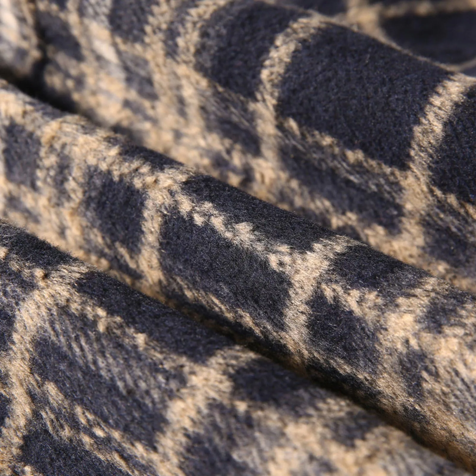 Camicia a quadri da uomo, camicia da lavoro loose fit, camicia di flanella a quadri, camicia invernale da boscaiolo, blusa per Oktoberfest, camicia tradizionale classica con risvolto, camicia casual a - immagine 6