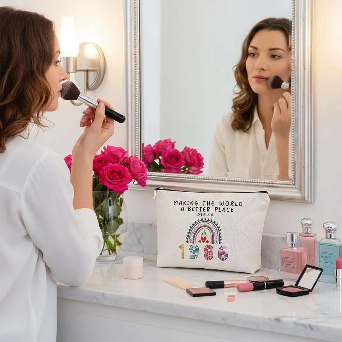 BAHME 2 Pcs Beauty Case Perfetto Per Il 40º Compleanno, Ideale Come Regalo, Regali di Compleanno per Donne, tra Cui Borsa per il Trucco e Calzini di Compleanno Ideali per Donne (1986-40 anni) - immagine 5