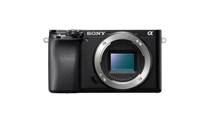 Fotocamera digitale compatta Sony α 6100, sensore CMOS da 24,2 MP, touchscreen 4K Ultra HD, WiFi, nera - immagine 1