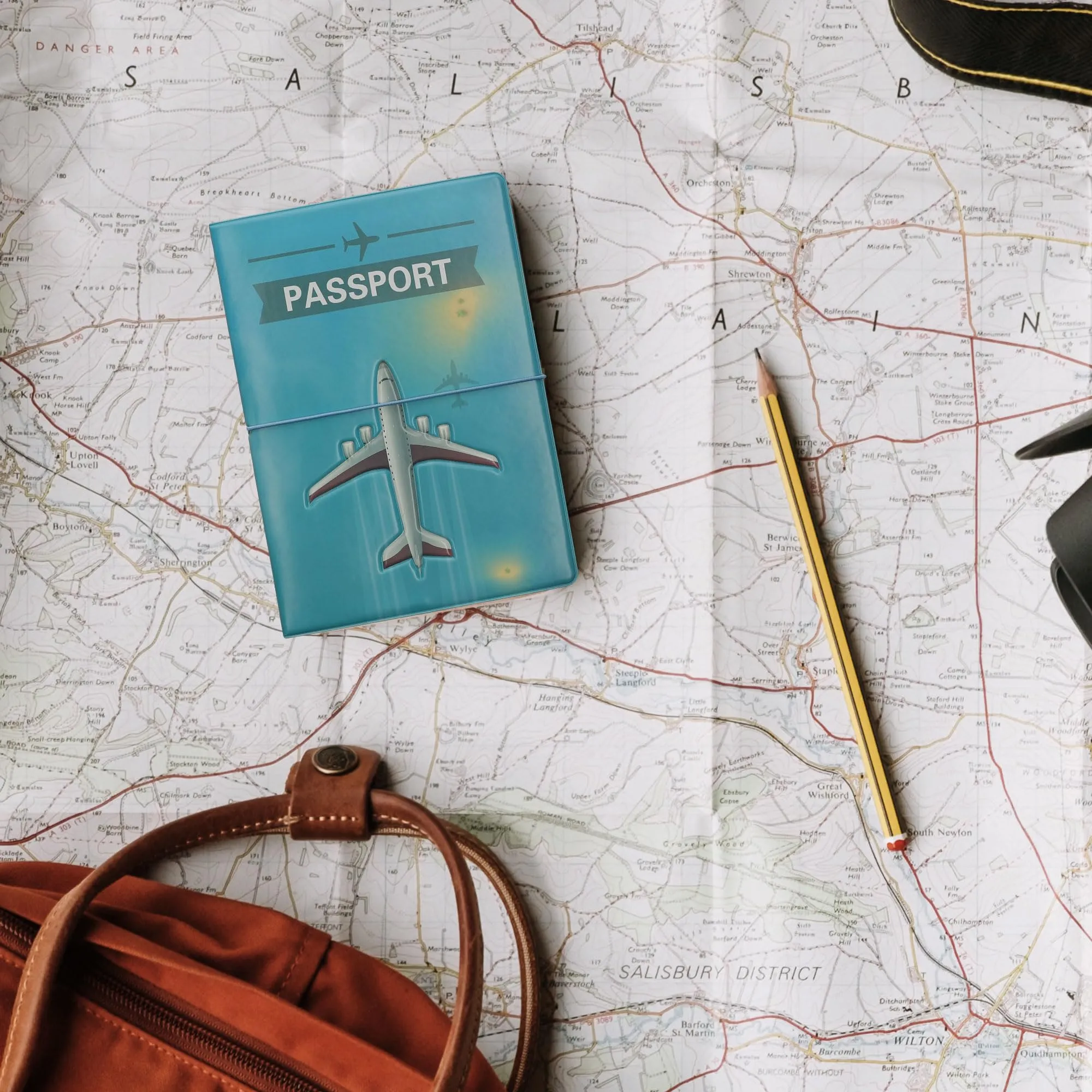 kwmobile Custodia per Passaporto - Porta Passaporto con Chiusura di Sicurezza ad Elastico - Protezione per Documenti - grigio/bianco/blu marino - immagine 5