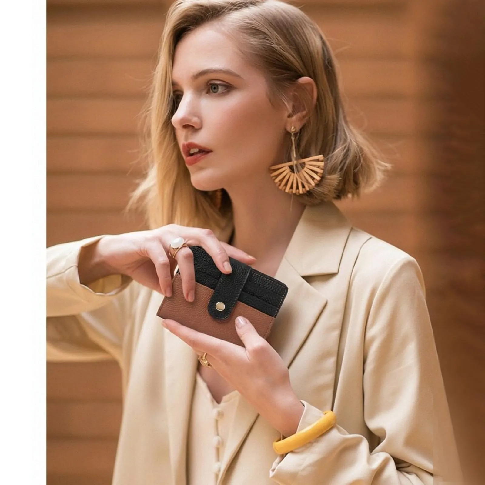GOIACII Portafoglio da donna in pelle con blocco RFID, sottile, piccolo e in formato corto, per donne con chiusura lampo, portamonete, A06 nero marrone - immagine 7