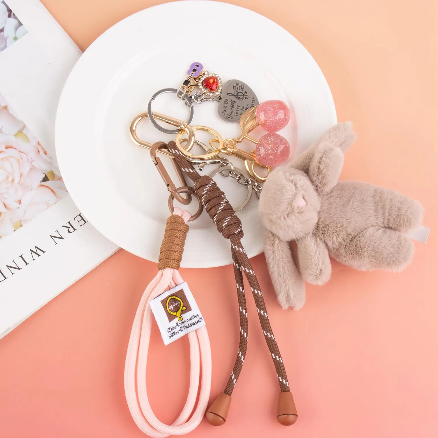 Georgie Porgy Portachiavi Borse Accessori per Donna Borsa Ciondolo Borsa Charm Zaino Scuola Borsa Sportiva Cute Keychain Regali per Ragazze (Coniglietto Ciliegia Kaki) - immagine 5
