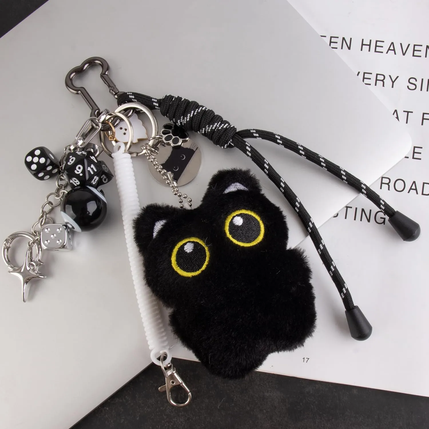 Georgie Porgy Portachiavi Borse Accessori per Donna Borsa Ciondolo Borsa Charm Zaino Scuola Borsa Sportiva Cute Keychain Regali per Ragazze (Gatto Dadi a 8 palle Hi) - immagine 5