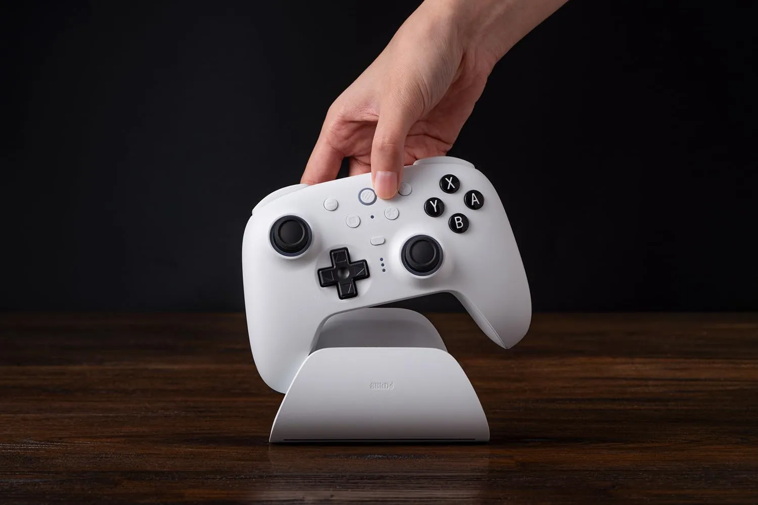 8BitDo Ultimate 2 Bluetooth Controller for Switch & Windows PC, Switch Pro Controller with TMR Joysticks, Switchable Hall Effect/Tactile Triggers, Vibration and Motion Control, RGB Fire Ring, Black - immagine 6