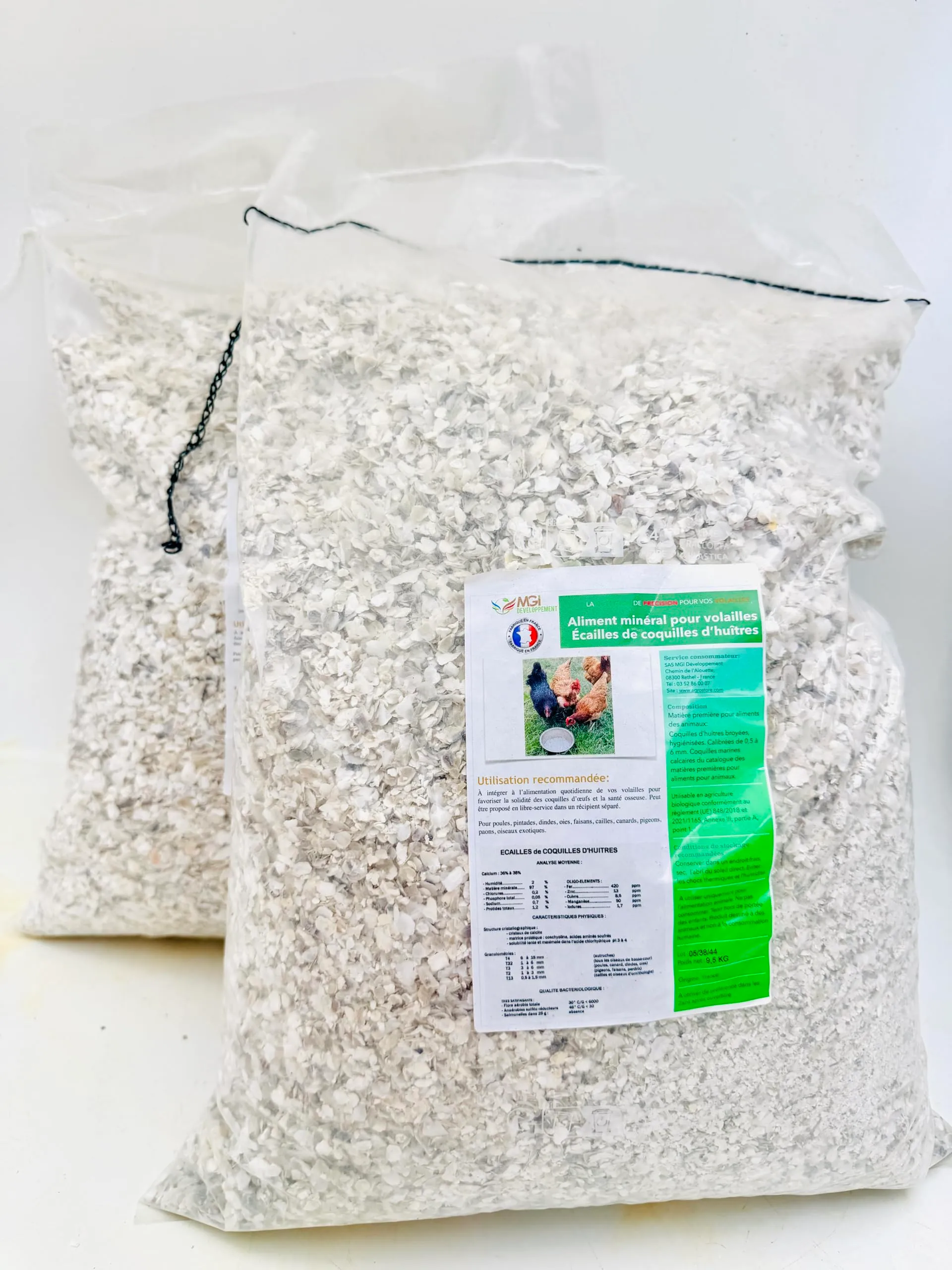 Scaglie di Conchiglie di Ostriche – Alimento Minerale per Pollame – Fonte di Calcio Naturale – Galline, Quaglie, Tacchino – Fabbricato e Confezionato in Francia (19 kg) - immagine 1