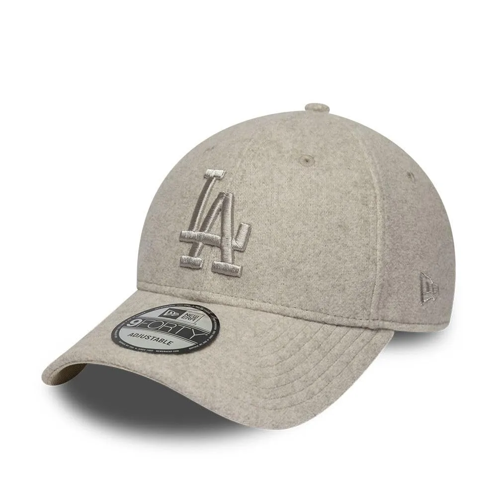 New Era Los Angeles Dodgers Winter 9Forty Adjustable Cappellino Beige - immagine 1