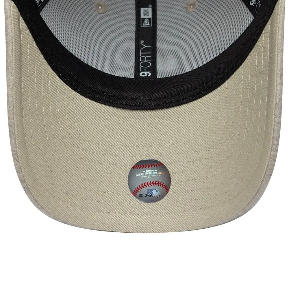 New Era Los Angeles Dodgers Winter 9Forty Adjustable Cappellino Beige - immagine 5