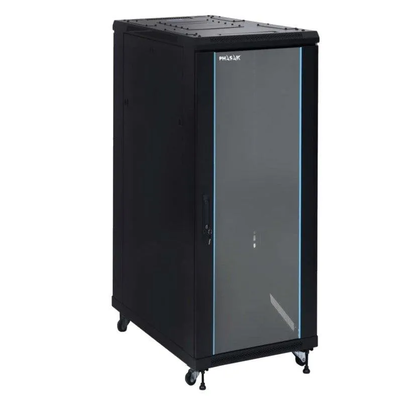 Armadio Rack Phasak PHO 6632 32U 600x600 mm con ventilazione e accessori - immagine 1