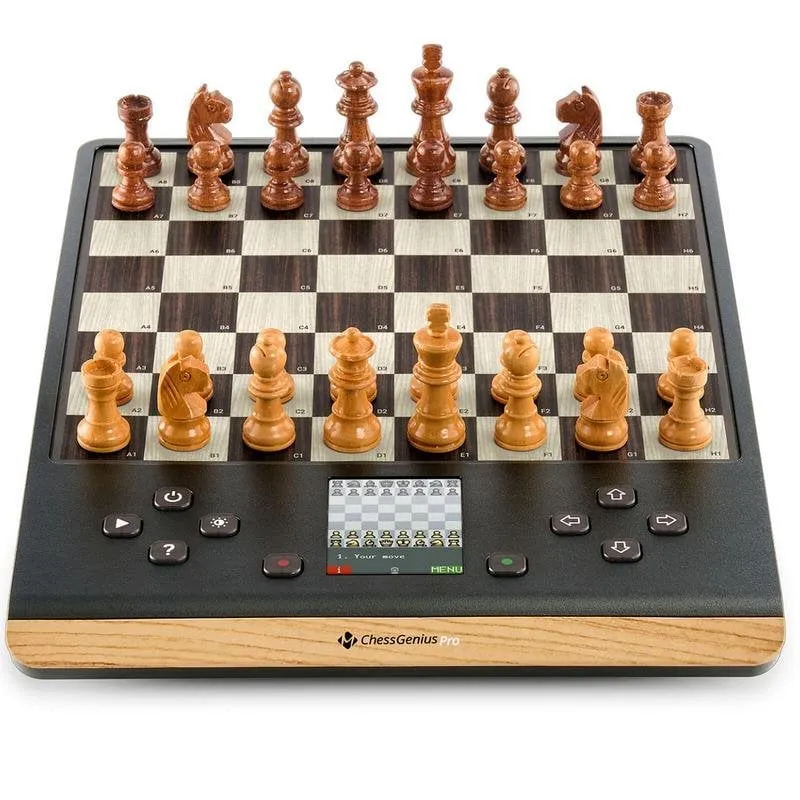 Scacchiera elettronica Millennium M818 Chess Genius Pro Wood Edition magnetica in legno - immagine 1