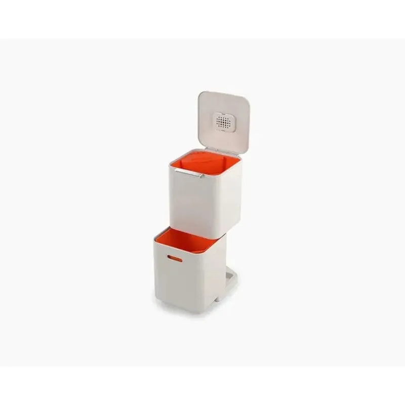 Cubo di rifiuti Joseph Joseph Totem Compact 40L colore Stone manici robusti - immagine 1