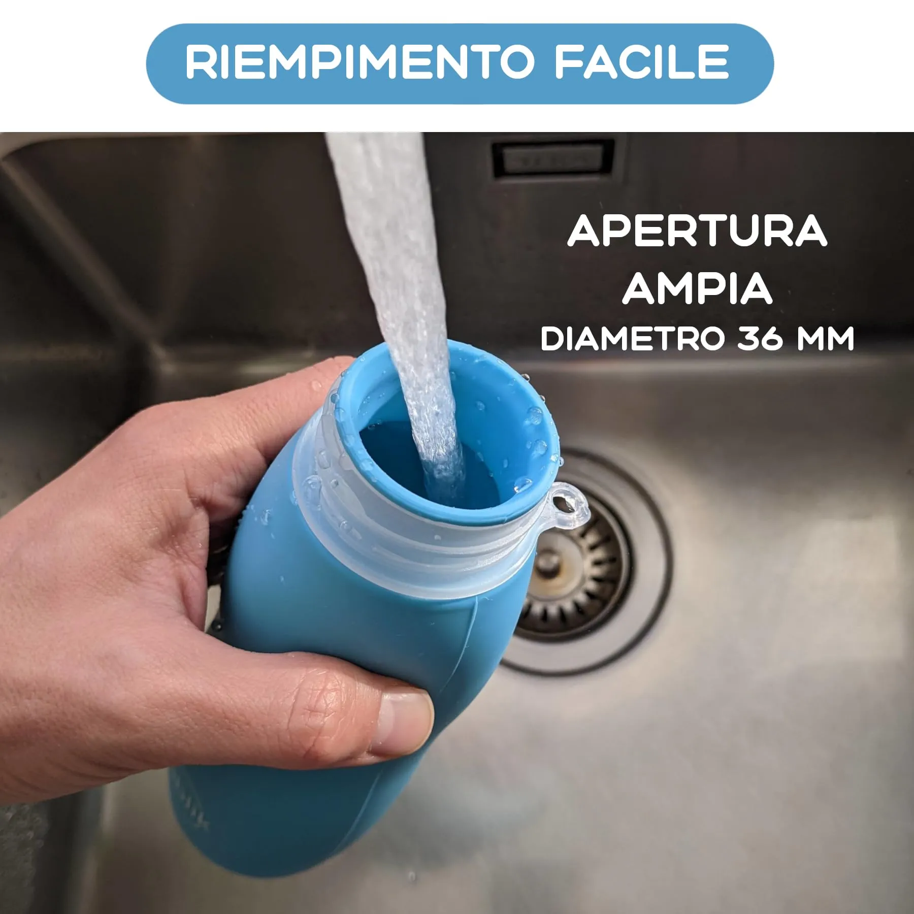 Bottiglia per Pipì Cane in Silicone 450 ml, Azzurro. Bottiglia per Pulire la Pipì del Cane in Strada, Pieghevole, Portatile, Antigoccia, con Getto a Pressione, Moschettone ed Elastico (Azzurro 450 ml) - immagine 4