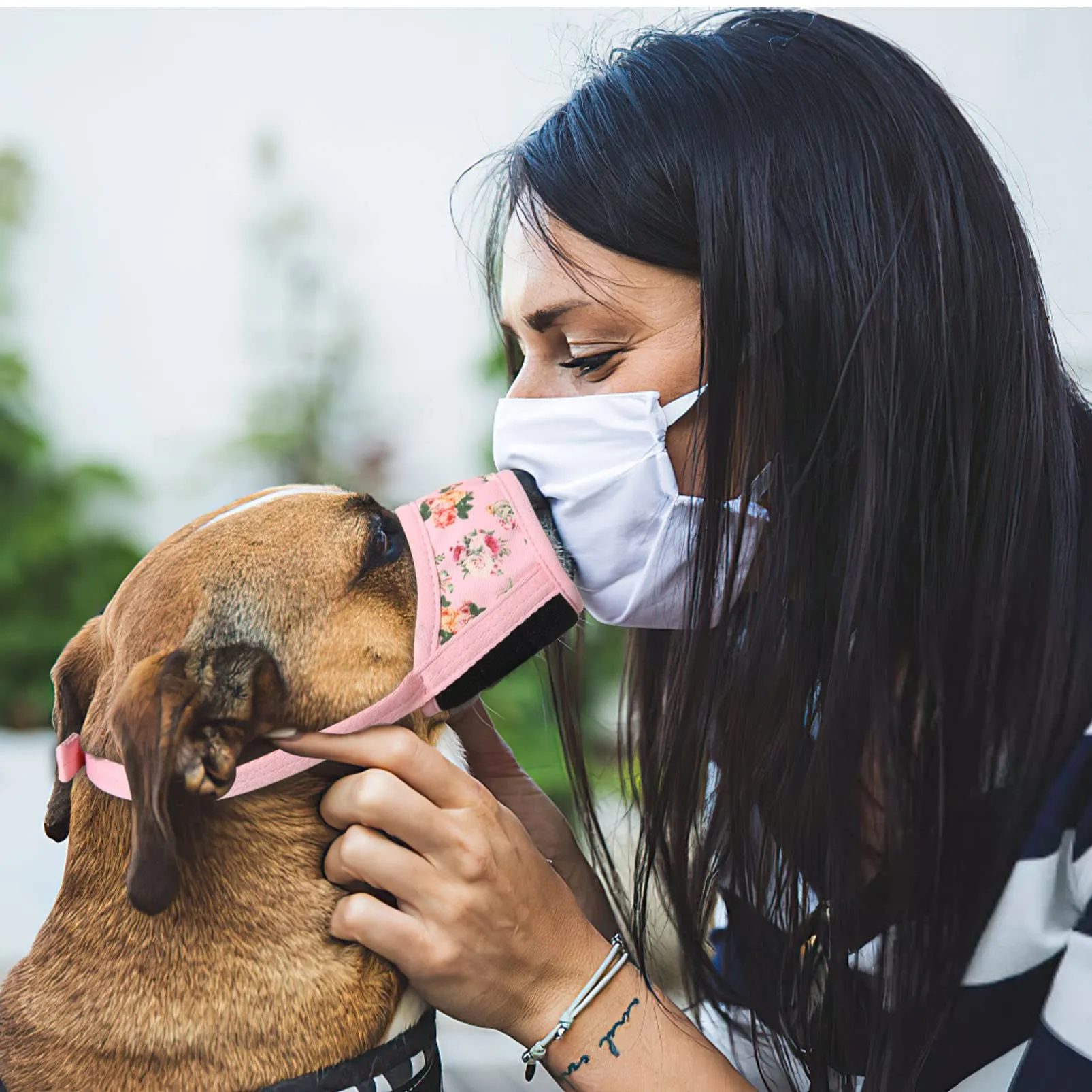 HEELE Museruola per Cane, Museruola Cane Taglia Media e Grande, in Morbido Nylon con Motivo Stampato, Antiabbaio e Antimorso, Regolabile, Fiore Rosa, L - immagine 4