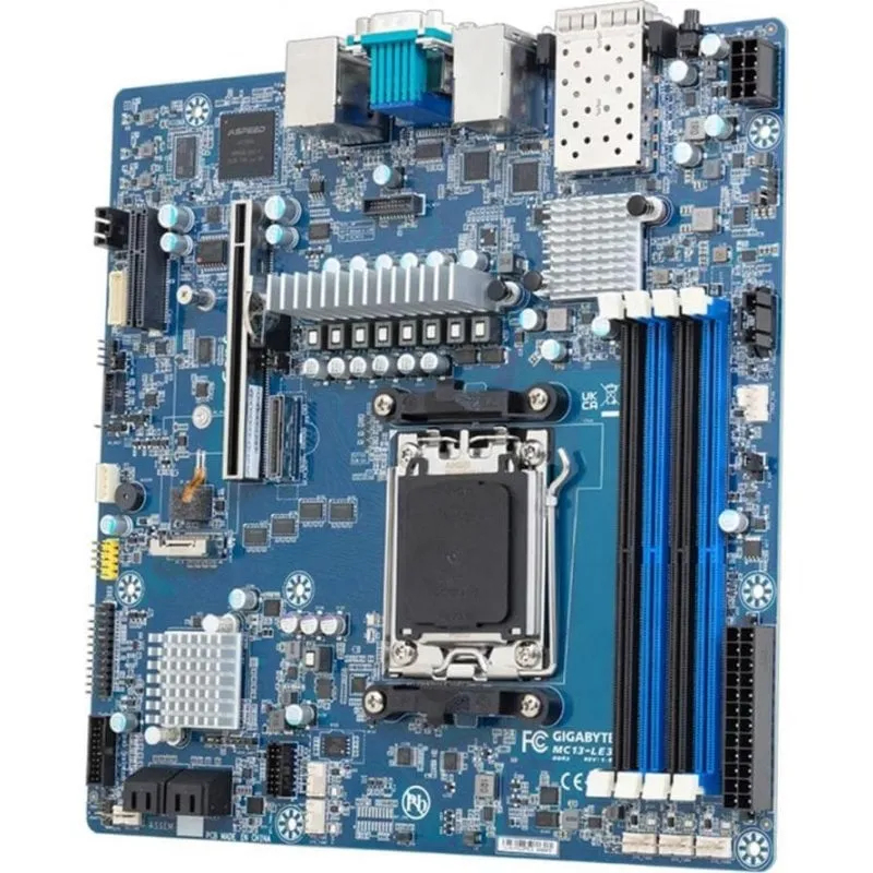 Scheda Madre Gigabyte MC13-LE3 AM5 DDR5 Micro ATX USB-A RJ45 - immagine 1