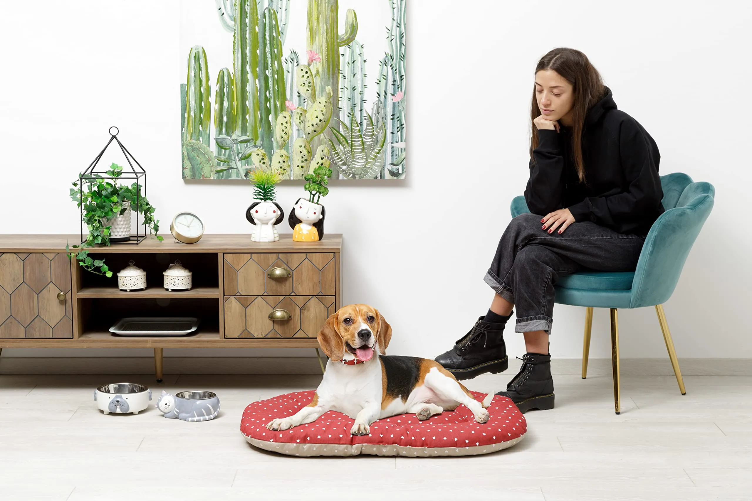 Baroni Home Cuscino Ovale per Cani e Gatti Tessuto Taglia, Imbottito con Morbido Foam, Utilizzabile su Entrambi i Lati (57x90x8 cm, Beige e Rosso Cuori) - immagine 2