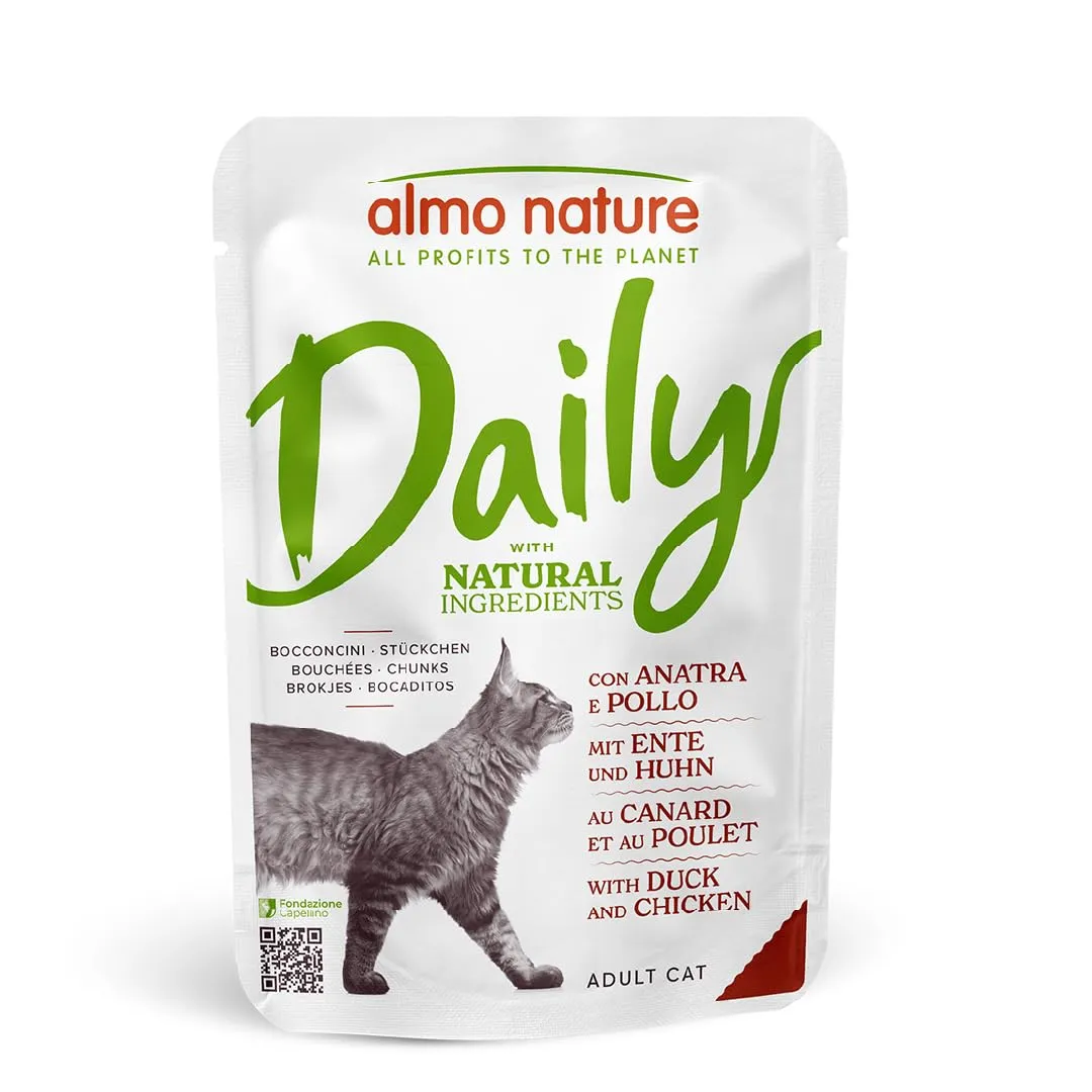 Almo Nature Daily - Alimento Umido Completo per Gatti Adulti con Pollo e Anatra - Bocconcini, Confezione da 2.1 kg (30 x 70 g) - immagine 1