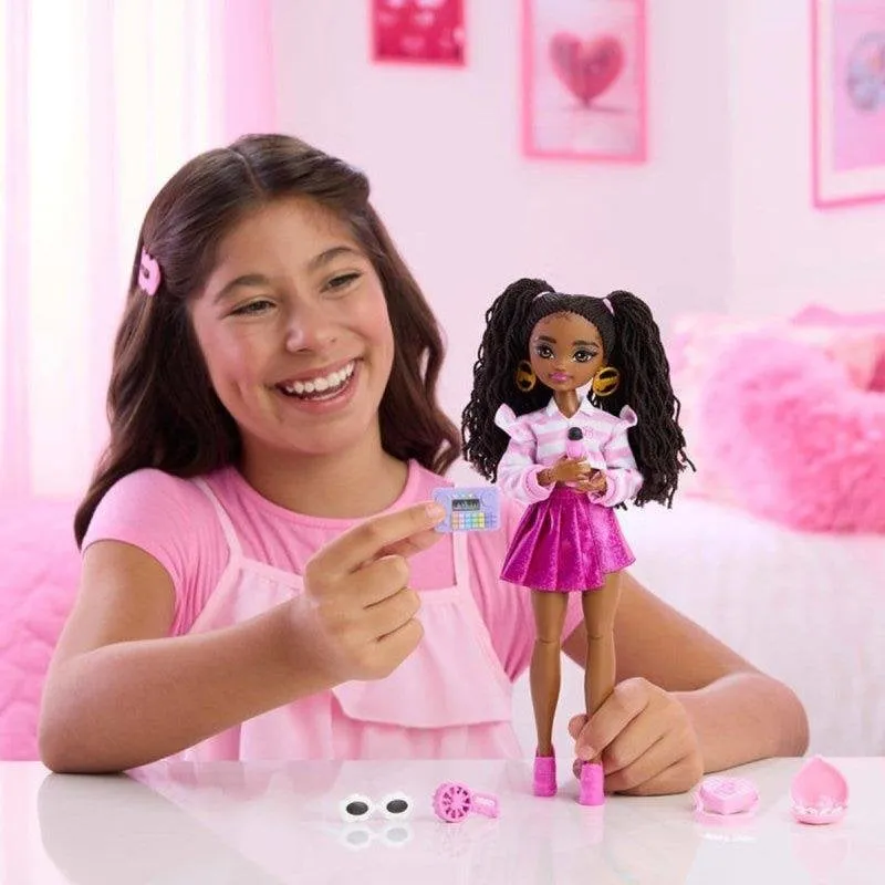 Bambola di moda Barbie Dream Besties Brooklyn con trecce e 7 accessori da ballo - immagine 1