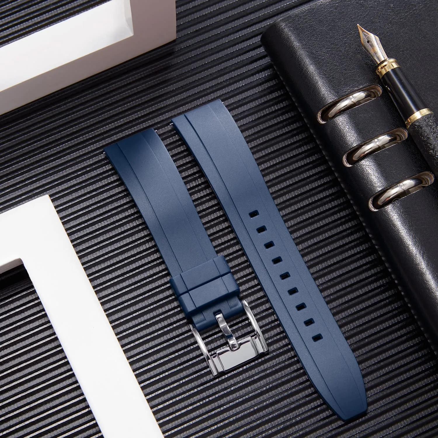 BINLUN Cinturini per Orologio in Silicone a Sgancio Rapido Cinturino in Gomma Sportivo 18mm 19mm 20mm 21mm 22mm 24mm Cinturini di Ricambio per Smartwatches per Uomo e Donna (20mm, Blu) - immagine 2