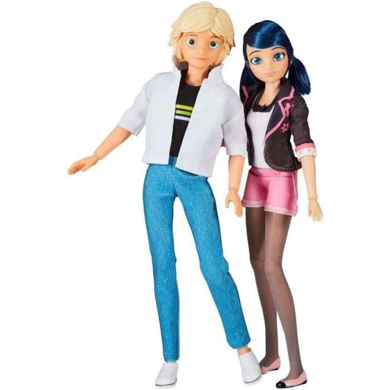 Pack 2 Bambole Articolate Bandai Miraculous 26 cm Marinette Adrien Vestiti Kwami - immagine 1