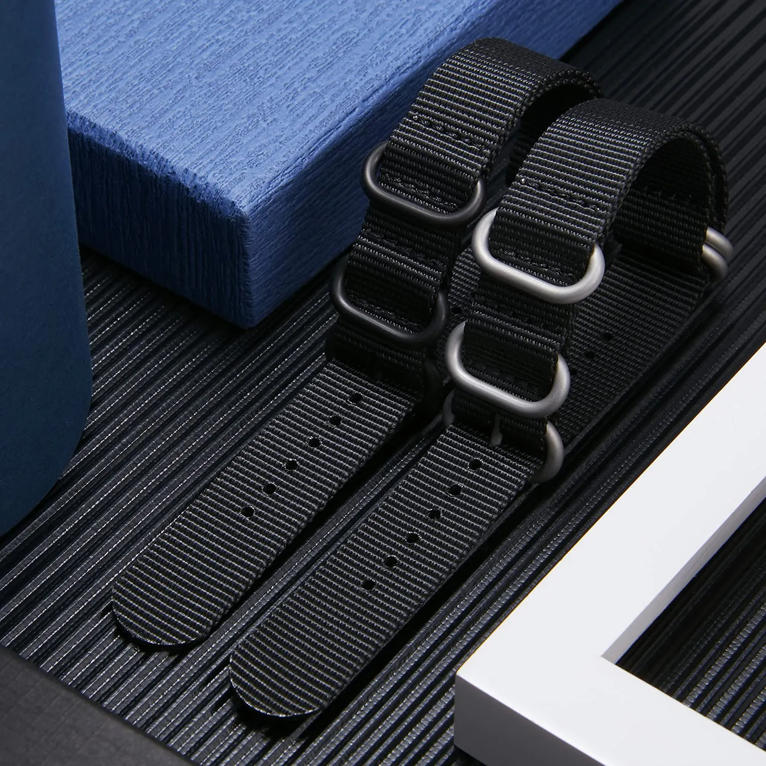 BINLUN Cinturino per Orologio in Nylon Cinturini Militare Premium Balistico Multicolori per Uomo Donna 18 mm 19 mm 20 mm 21 mm 22 mm 23 mm 24 mm con Fibbia in Acciaio Inossidabile Argento/Nero - immagine 8