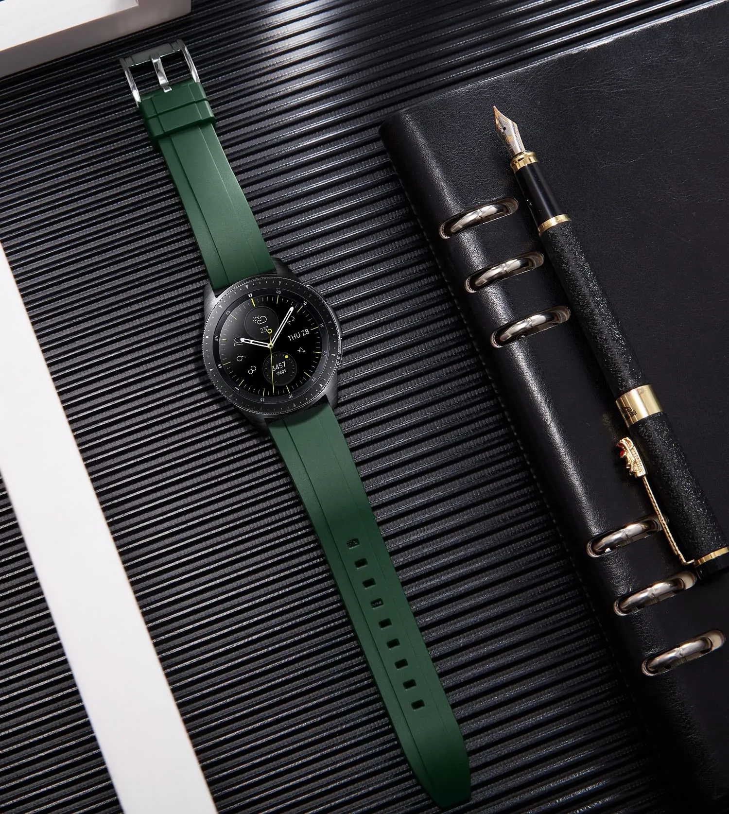 BINLUN Cinturini per Orologio in Silicone a Sgancio Rapido Cinturino in Gomma Sportivo 18mm 19mm 20mm 21mm 22mm 24mm Cinturini di Ricambio per Smartwatches per Uomo e Donna (24mm, Verde) - immagine 4
