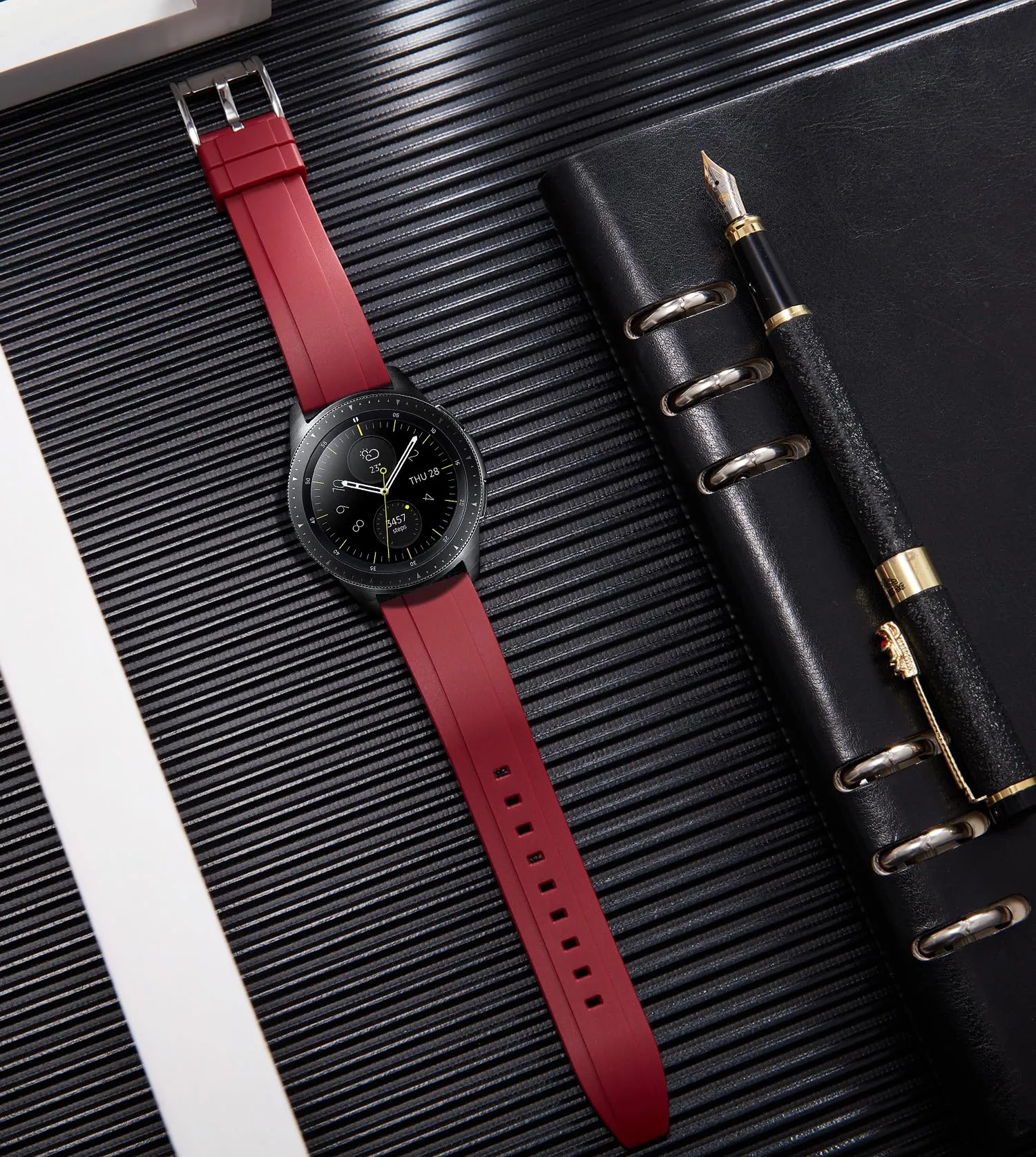 BINLUN Cinturini per Orologio in Silicone a Sgancio Rapido Cinturino in Gomma Sportivo 21mm Cinturini di Ricambio per Smartwatches per Uomo e Donna (Rosso, 21mm) - immagine 4