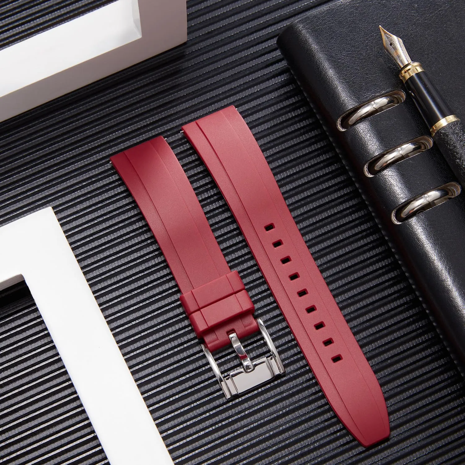 BINLUN Cinturini per Orologio in Silicone a Sgancio Rapido Cinturino in Gomma Sportivo 19mm Cinturini di Ricambio per Smartwatches per Uomo e Donna (Rosso, 19mm) - immagine 2
