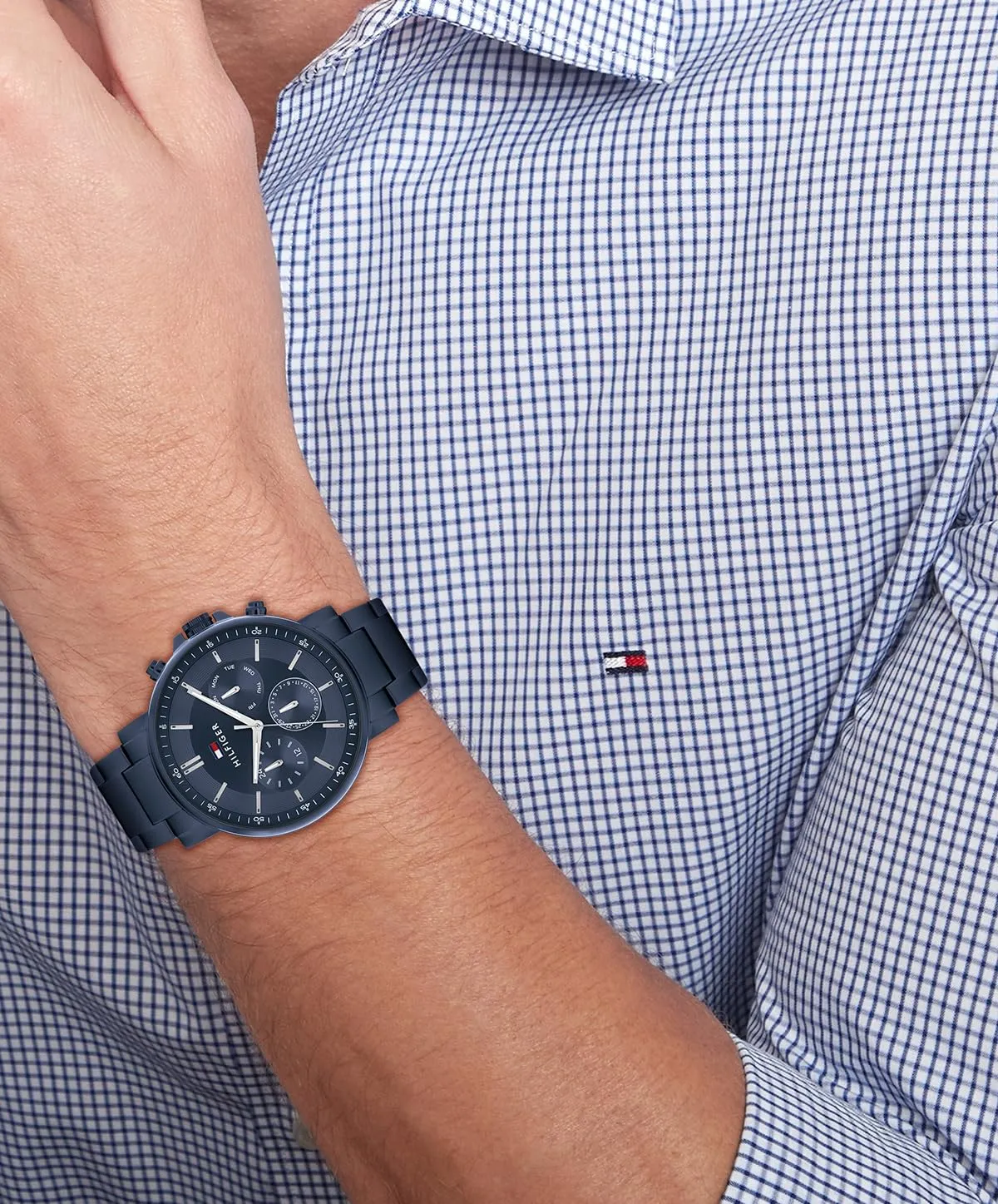 Tommy Hilfiger Orologio Analogico Multifunzione al Quarzo da Uomo con Cinturino in Acciaio Inossidabile Blu - 1710705 - immagine 4