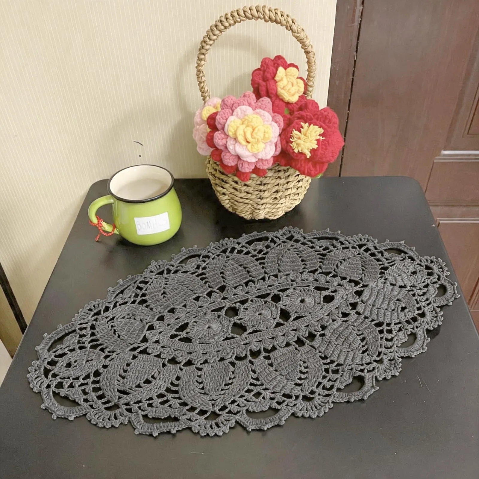 BOMHCS Confezione da 1 centrino ovale in pizzo, larghezza (25,4 - 30,5 cm) x lunghezza (da 50,8 cm a 55,9 cm) fatto a mano all'uncinetto, centrino per comò, sciarpe, tovaglia (1, grigio scuro) - immagine 3
