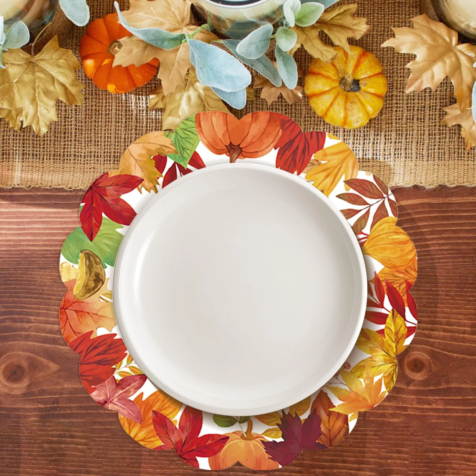 50 tovagliette rotonde di carta per il Ringraziamento autunnale, 33,4 cm, foglie d'acero autunnali, tovagliette rotonde smerlate usa e getta per il raccolto, compleanno, festa del Ringraziamento - immagine 4