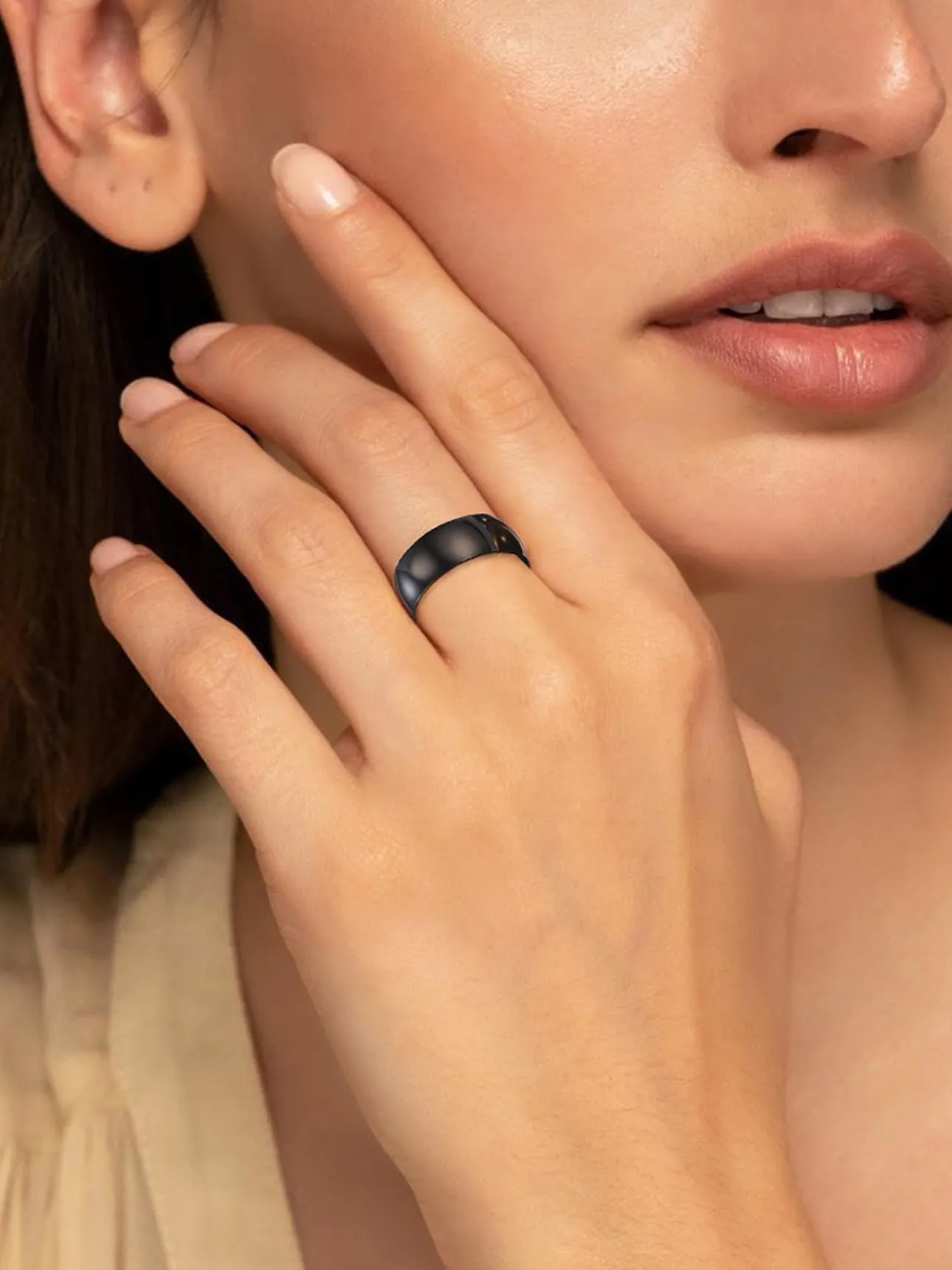 Bestyle Anelli Uomo Acciaio Inossidabile Anello Placcato Oro Donna Anelli Matrimonio Nero Misura 20 8mm Nero con Confezione Regalo - immagine 3