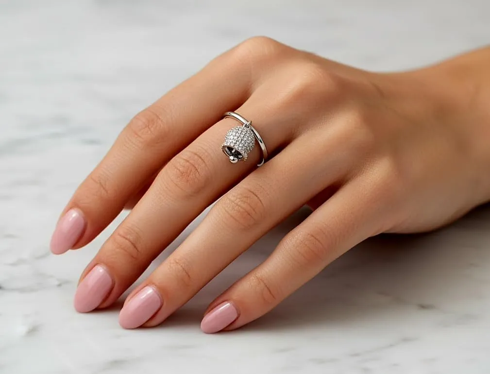 Mavi jewel anello con campanella in acciaio portafortuna misura regolabile spedizione gratuita (argento) - immagine 2