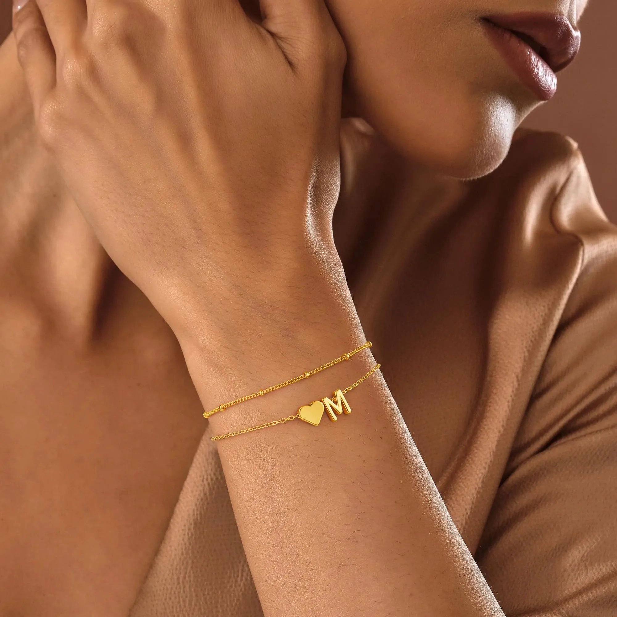 Bracciale da Donna TINGN Oro e Argento - 14K Bracciale Dorato a Strati con Cuore, Bracciale Personalizzato con Monogramma, Alfabeto, Lettere, Gioielli da Donna, Catena da Donna, Gioielli da Regalo per - immagine 3