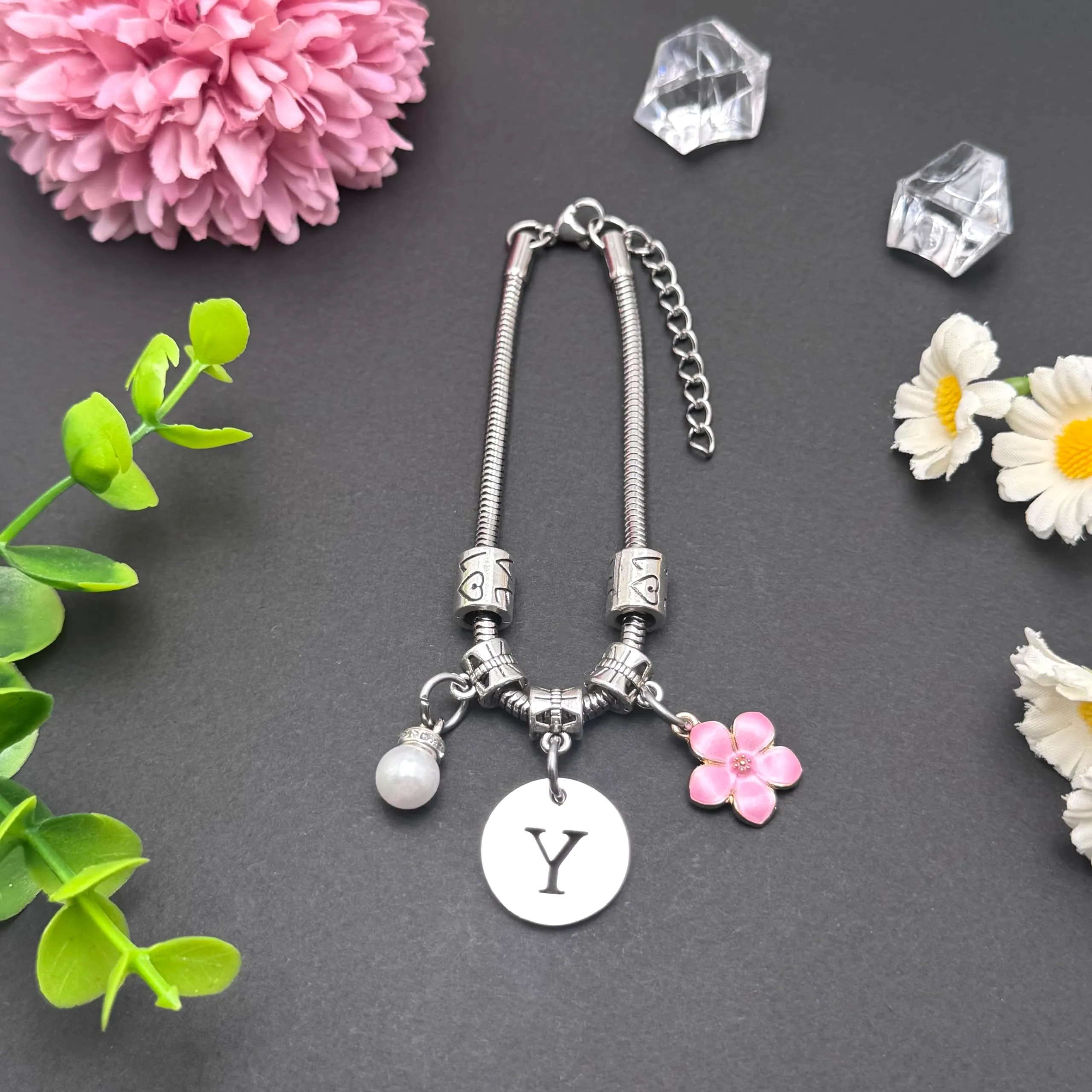 YJYJZX Iniziale Bracciale Con Donna Ragazza Amica Sorella Mamma Compleanno Natale Ispirazione Regali Regolabili Ciondolo Con Lettera A-Z Colore Argento Bracciale Gioielli per Donne Ragazze Regali (Y) - immagine 2