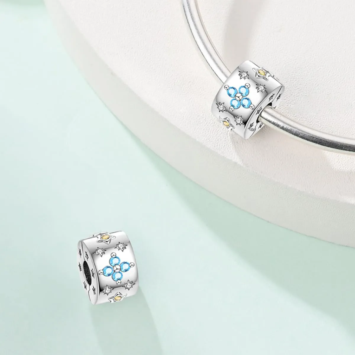 HappyStar charm argento 925 Clip Stopper Beads Charms Ciondolo perline Compatible donna bracciali (Con una perlina spaziale) - immagine 2