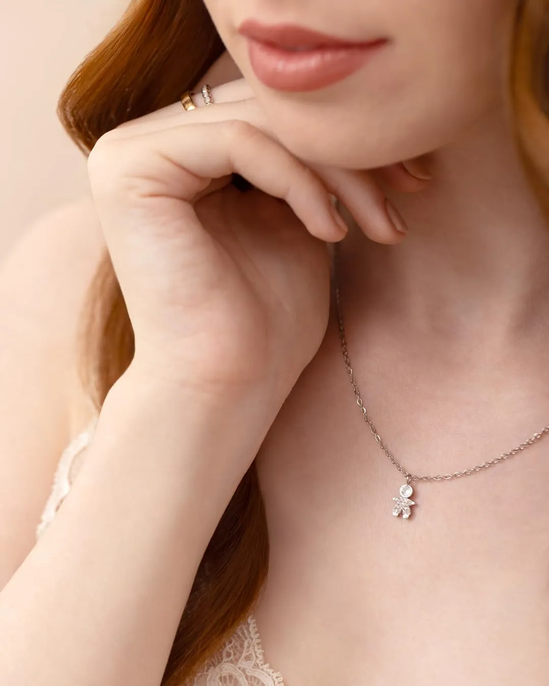 Collana Donna Girocollo con Ciondolo Famiglia in Acciaio Inox, Idea Regalo - immagine 2