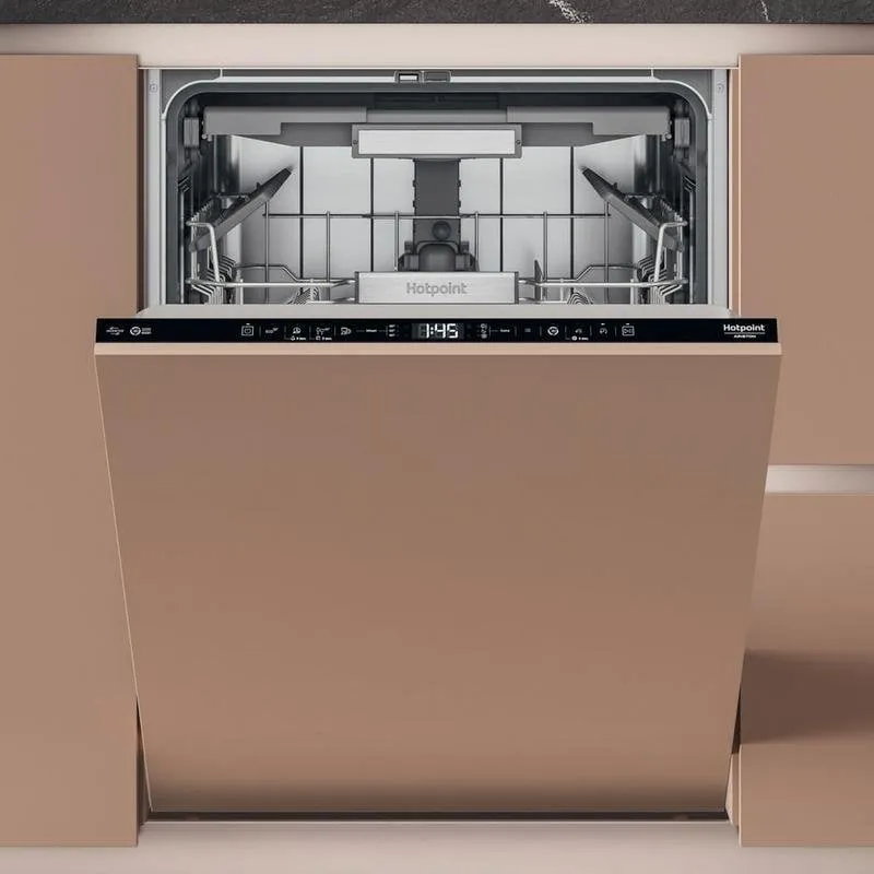 Lavastoviglie Hotpoint HM7 59 TL 15 Coperti Classe B integrato touch - immagine 1