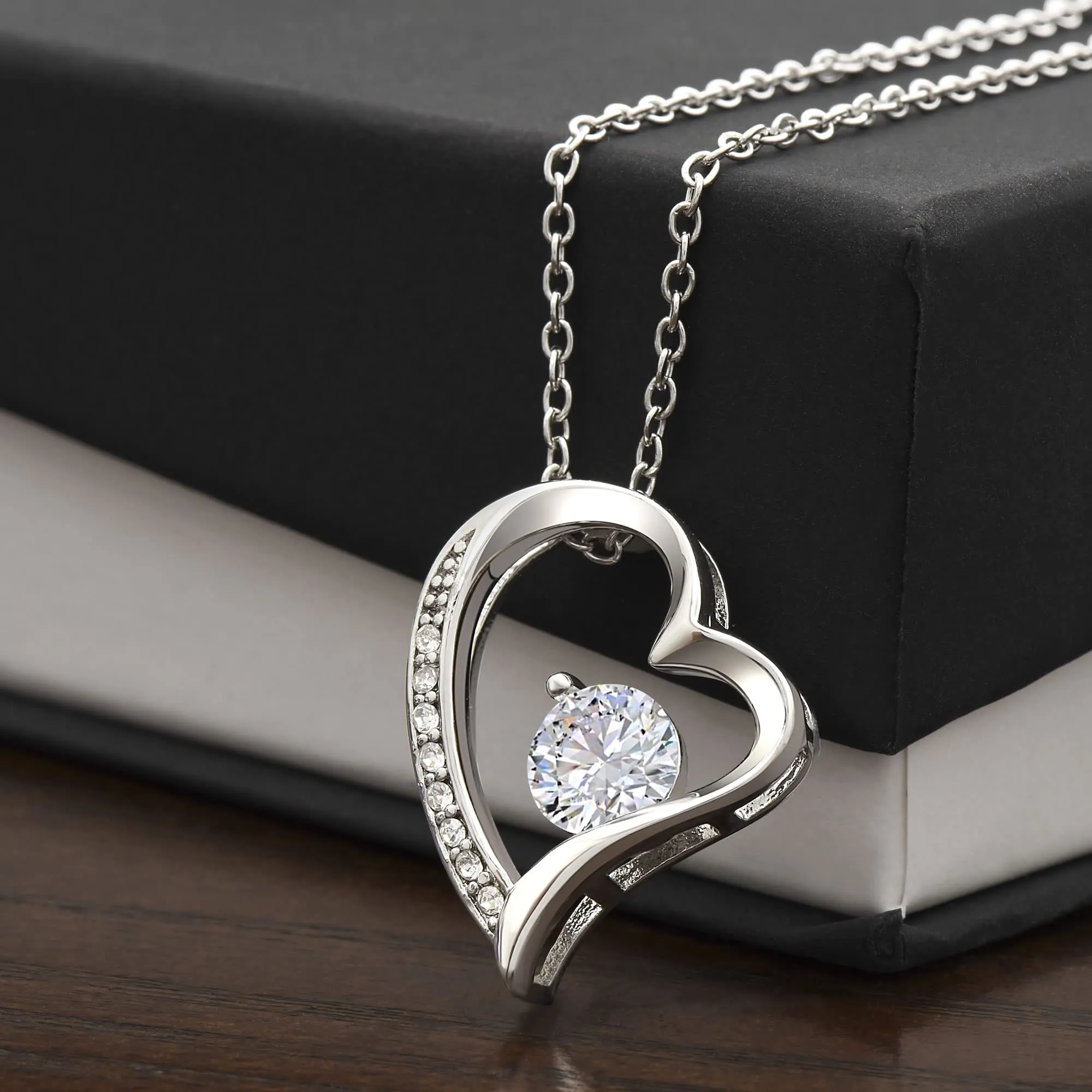 NONNA PROFESSIONISTA Collana Donna Figlia Nipote Amore Finitura in Oro, Argento Idee Regali per lei Compleanno Natale - Cofanetto con DEDICA incluso (Argento - Figlia) - immagine 3