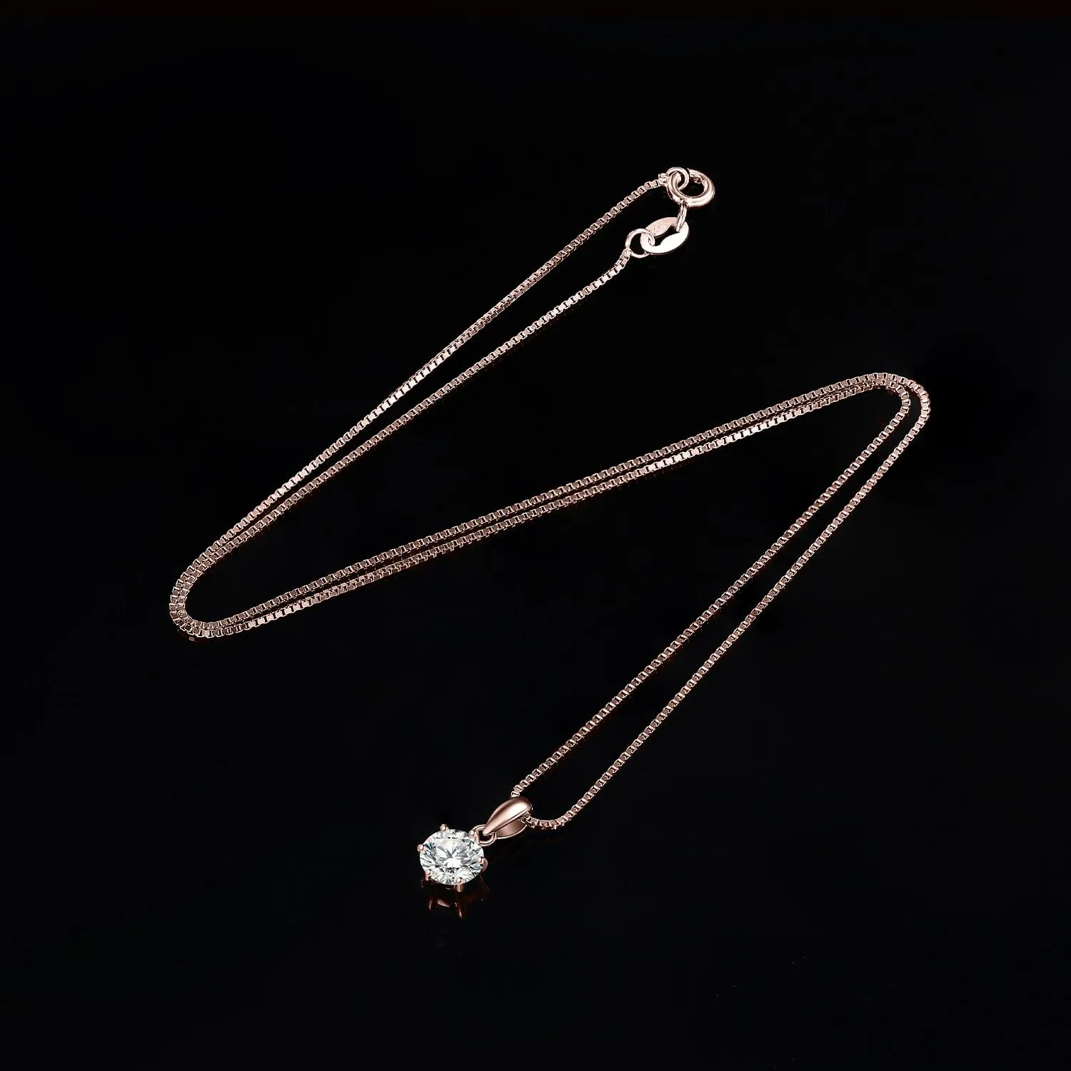 JewelryPalace 0.5ct Collana Solitario Donna Argento 925 con Creato Moissanite, Collana Ciondolo Pietra a Taglio Rotondo con Catena Maglia 45cm, Collane Pendenti in Oro Rosa Set Gioielli Donna - immagine 3