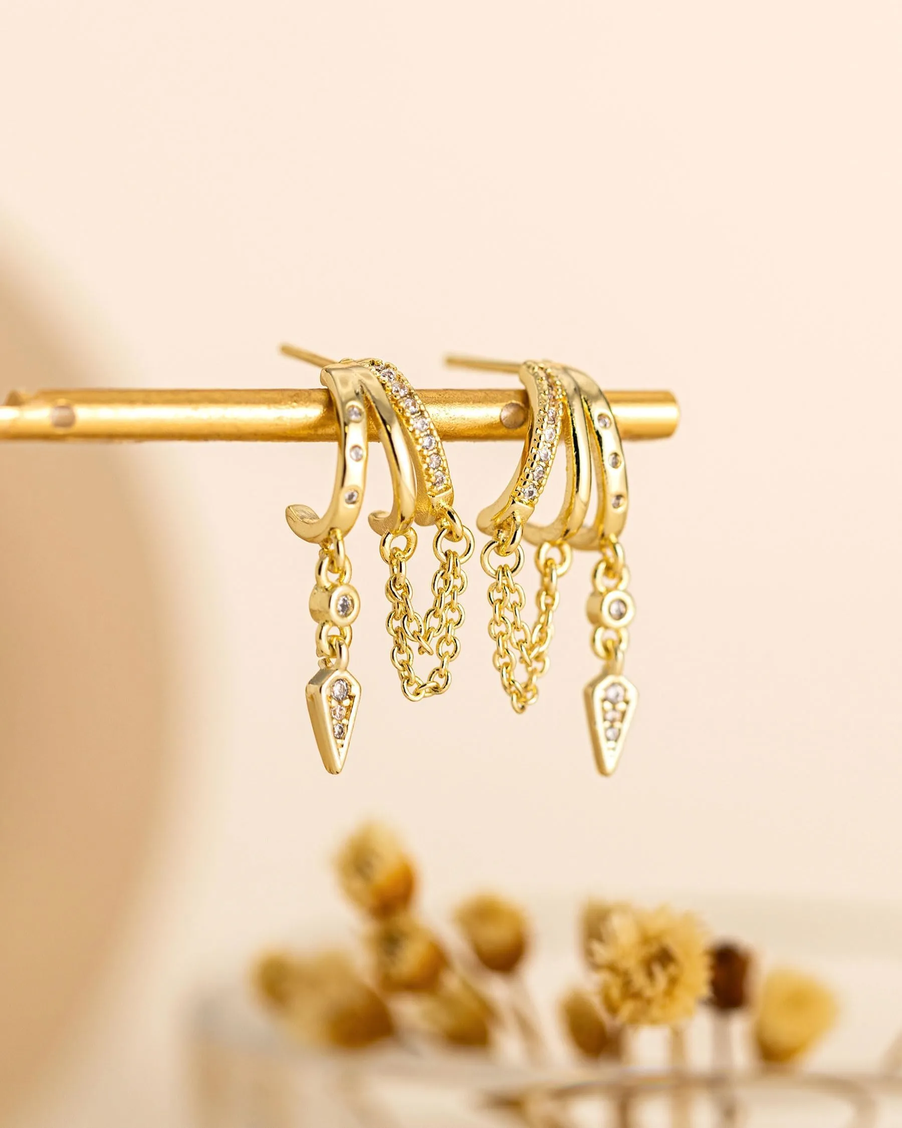 HANLI Orecchini Cerchio Pendenti Donna Oro Placcato 14K e Zirconi Cubici Anallergici Leggeri Trendy Gioielli di Moda per le Donne - immagine 4