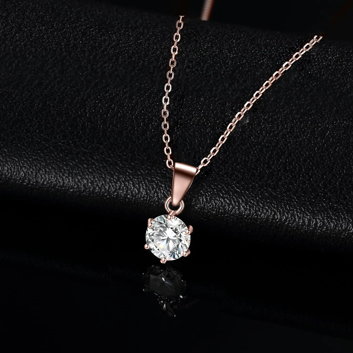 JewelryPalace 0.5ct Collana Solitario Donna placcato oro rosa 14K con Creato Moissanite, Collana Ciondolo Pietra Rotonda con Catena Maglia 45cm, Collane Pendenti in Oro Rosa Set Gioielli Donna - immagine 3