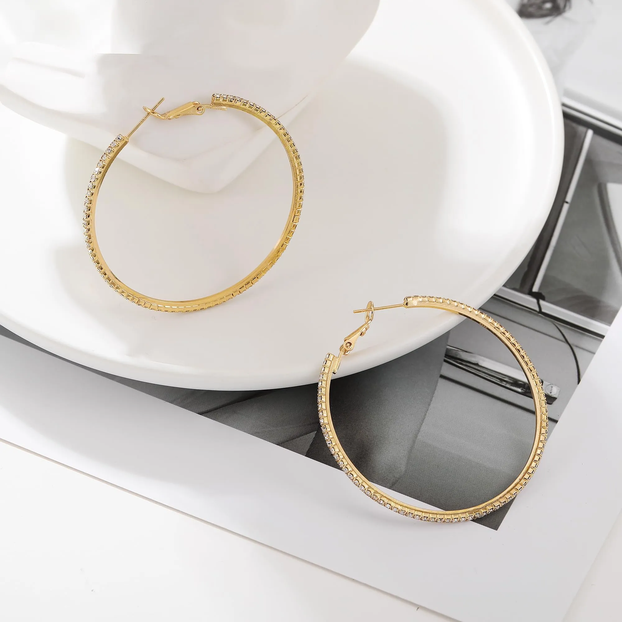 MOROTOLE Orecchini a Cerchio in Oro 14K Con Strass - Grandi e Sottili, Ipoallergenici per Donne e Ragazze - Gioielli e Regali - 20/30/40/50/60/70mm - immagine 7