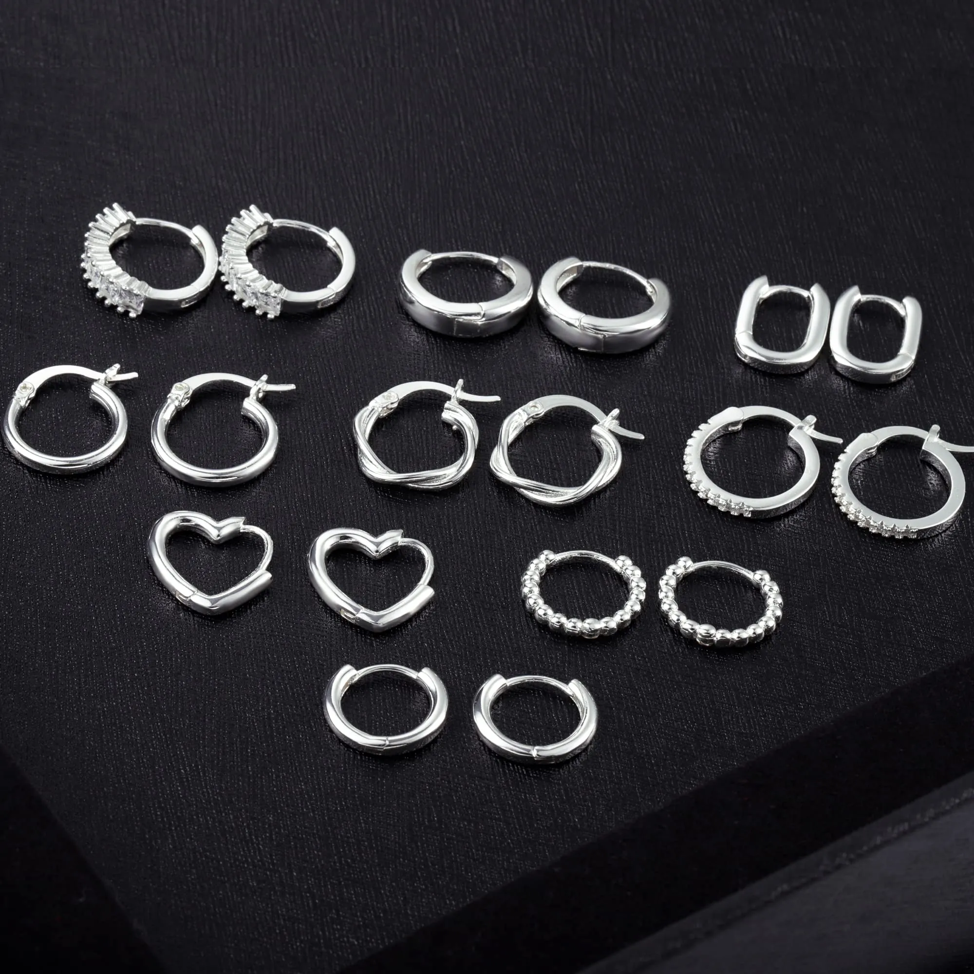 ALEXCRAFT 9 Paia Orecchini Cerchio Donna Argento Lucido e Zirconi Huggie - immagine 8